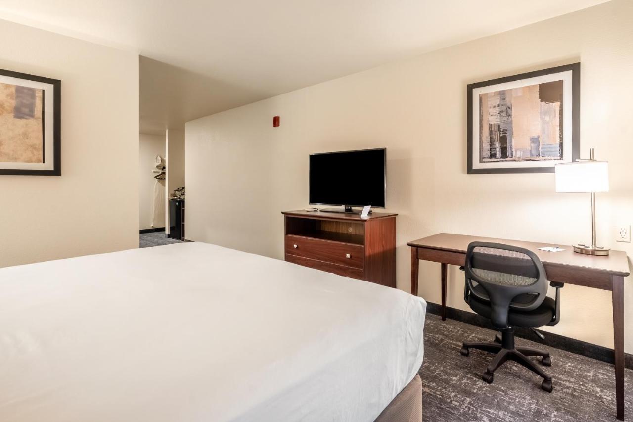 คอบเบิลสโตน โฮเทล แอนด์ สวีท - มอร์แกน Hotel Morgan ภายนอก รูปภาพ