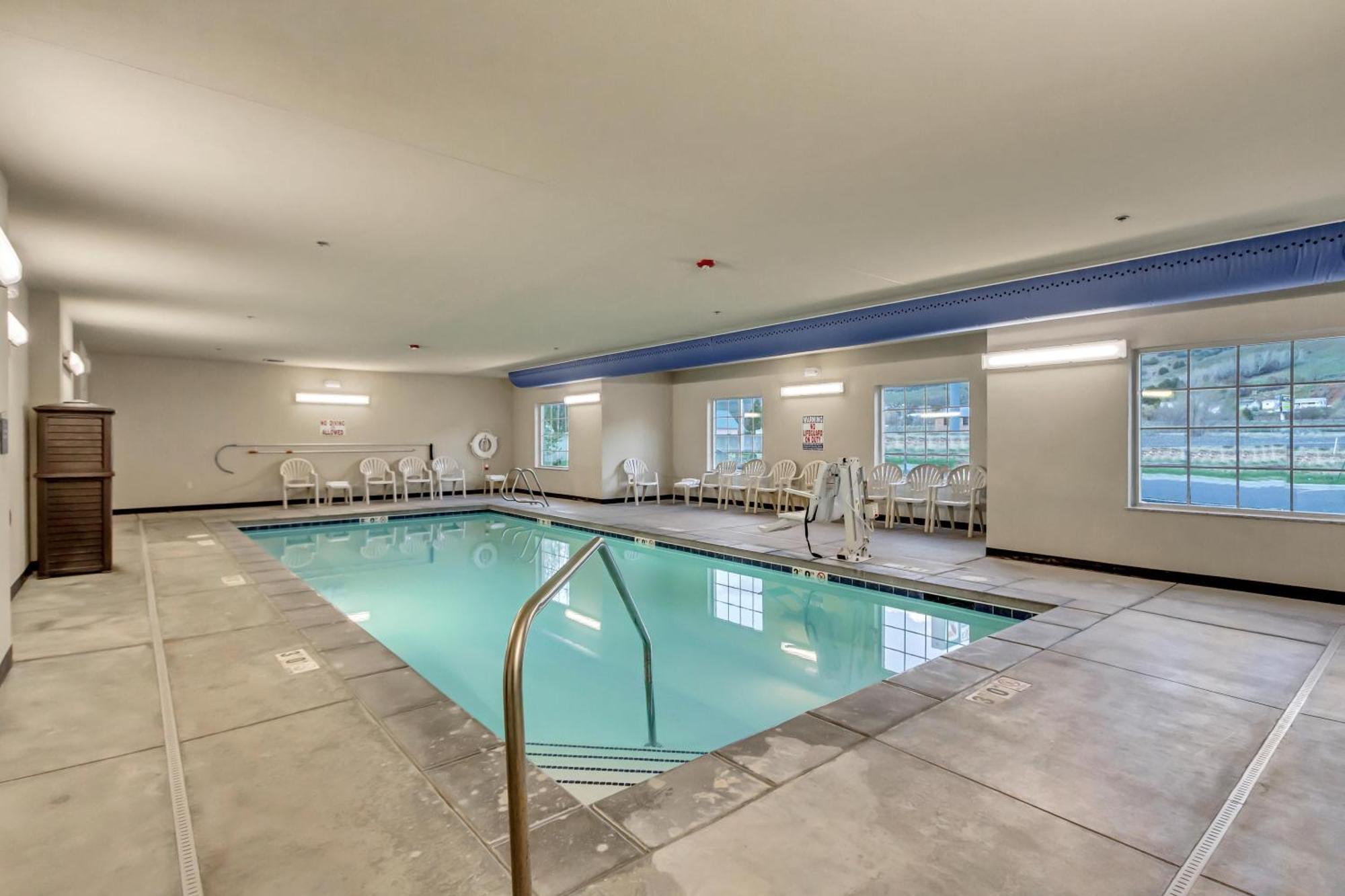 คอบเบิลสโตน โฮเทล แอนด์ สวีท - มอร์แกน Hotel Morgan ภายนอก รูปภาพ